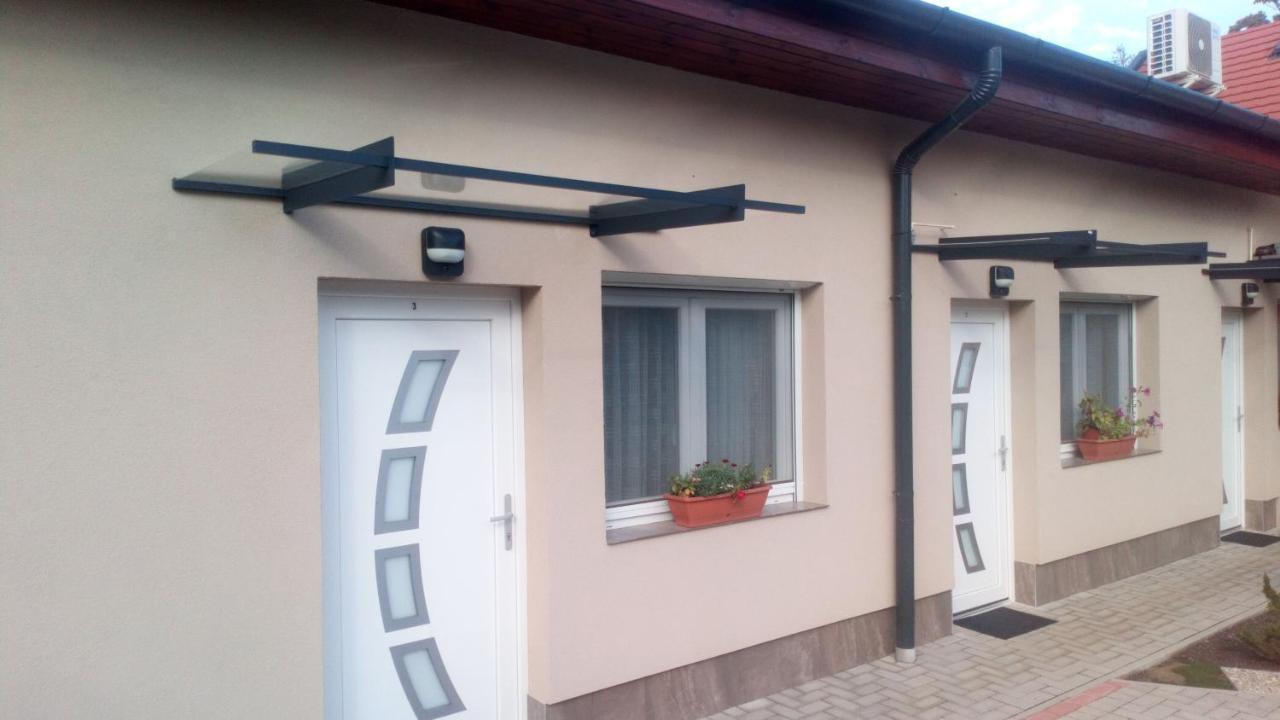 Borostyan Vendeghaz Eger Hotel Exterior photo